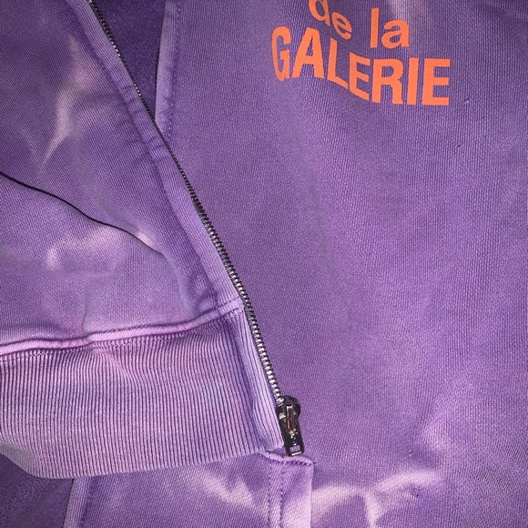 Gallery dept zip up hoodie - ART on display by JOSUÉ THOMAS - Picture 8 of 10